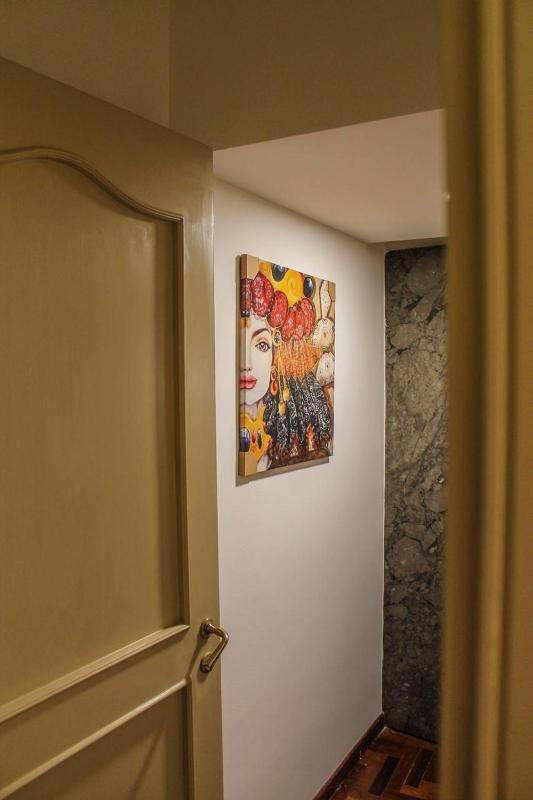 Alexander House - image 2