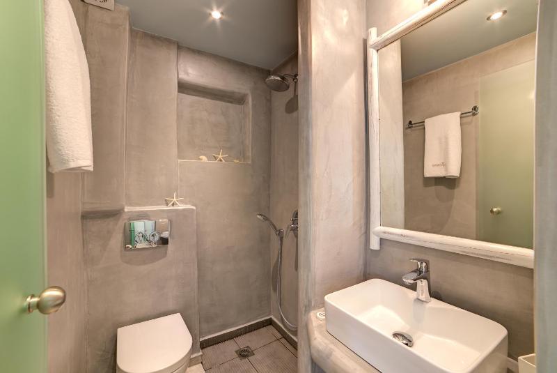 Economy Double Room without Balcony  image 2