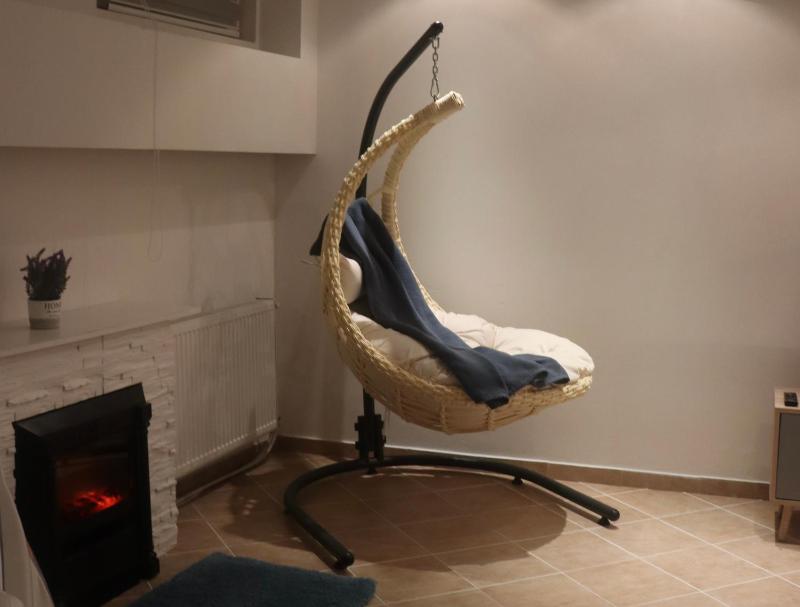 Renovated Apartment with Jacuzzi in Novi Sad - image 3