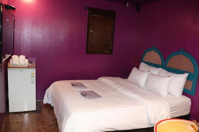 Hotel Marigold - image 14