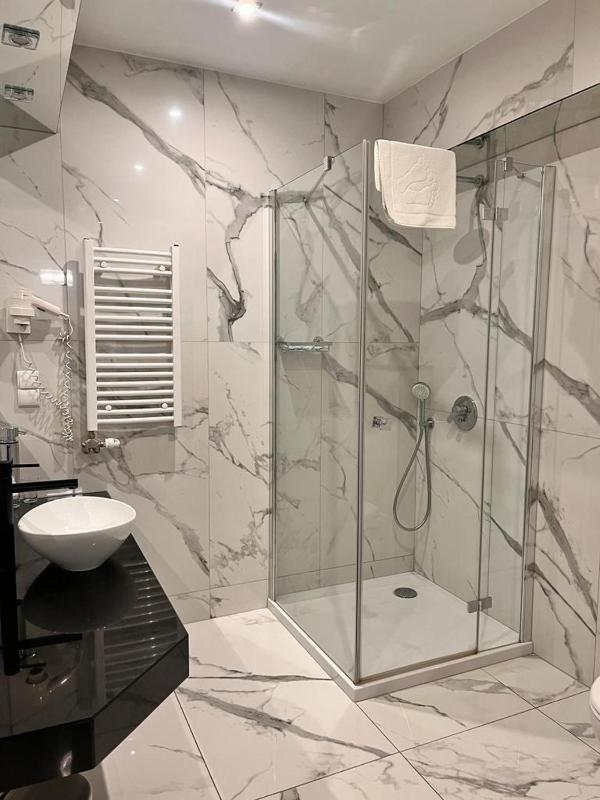 Standard Single Room image 4