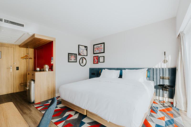 Super King Room image 3