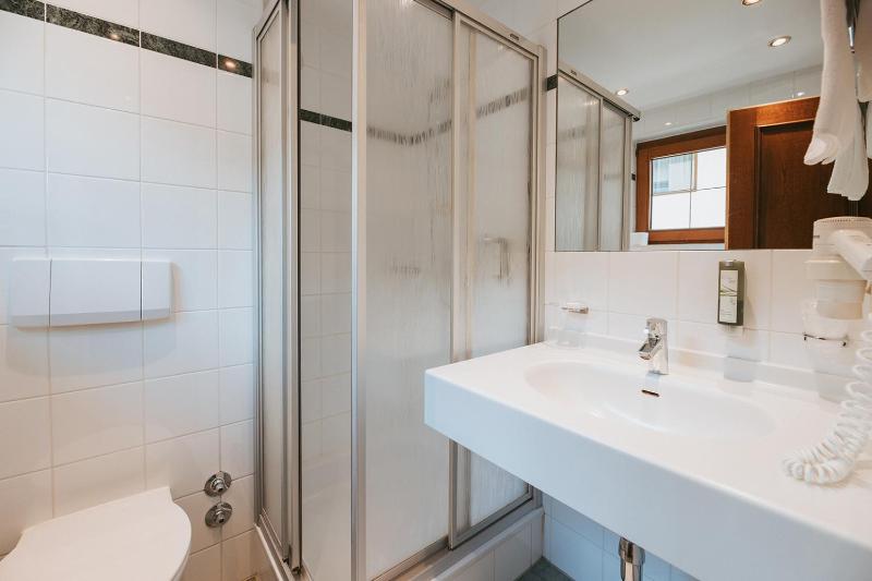 Single Room image 2