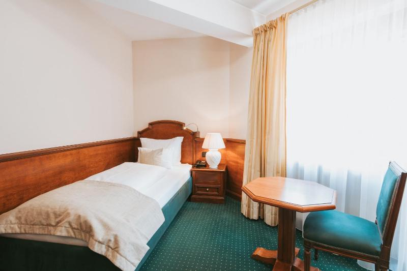 Single Room image 1