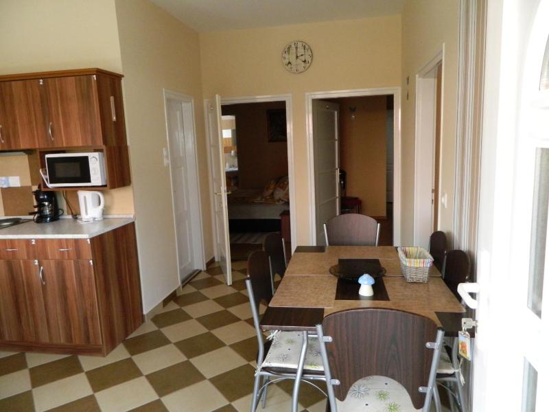 Family Room image 2
