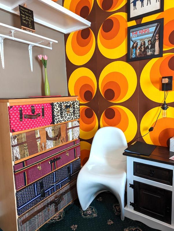 One-Bedroom Suite image 3