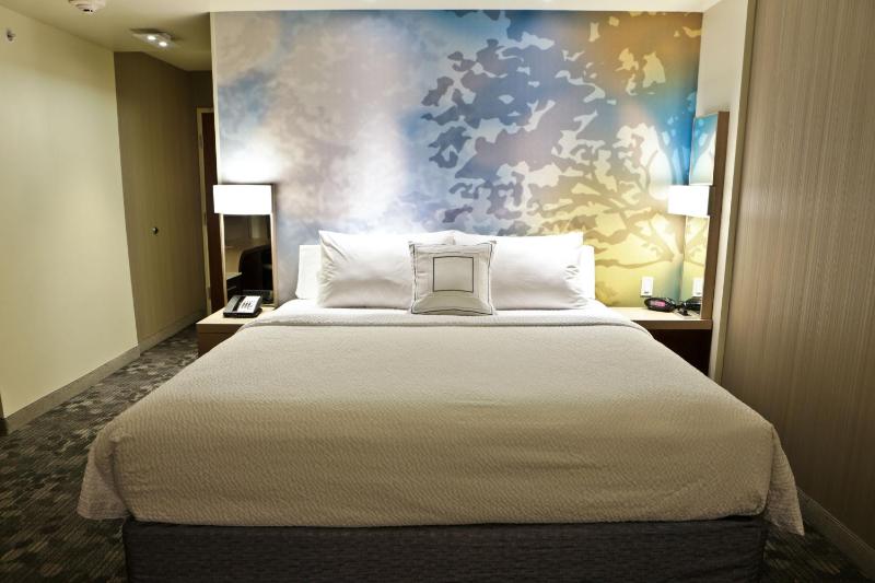 King Room with Sofa Bed image 2