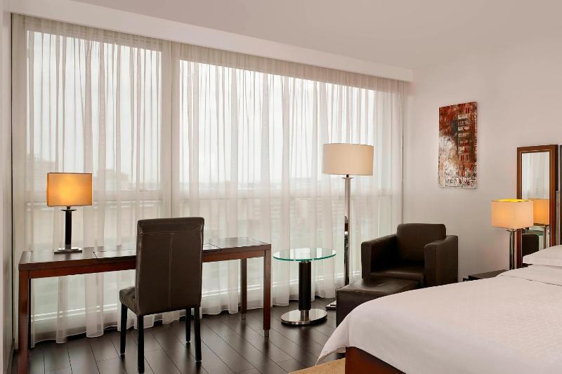 Sheraton Porto Hotel & Spa - image 33