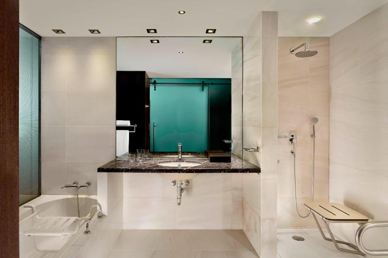 Sheraton Porto Hotel & Spa - image 11