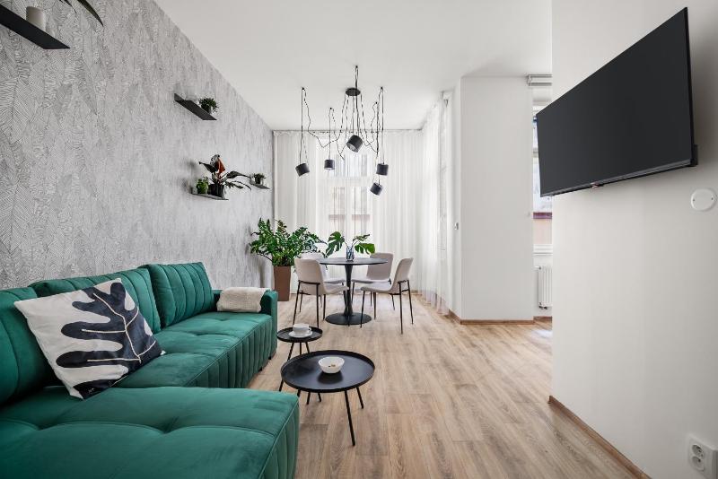 Enjoy Downtown Boutique Apartments #13 by goodnite cz - image 6