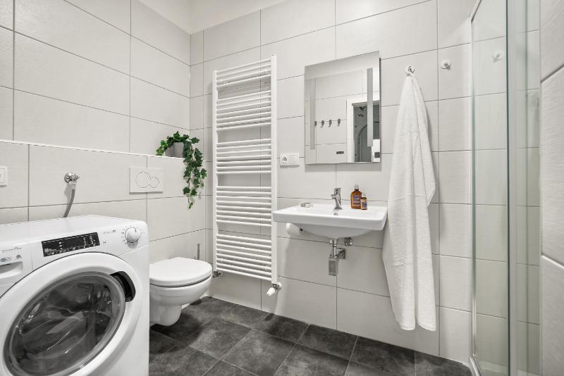 Enjoy Downtown Boutique Apartments #13 by goodnite cz - image 33