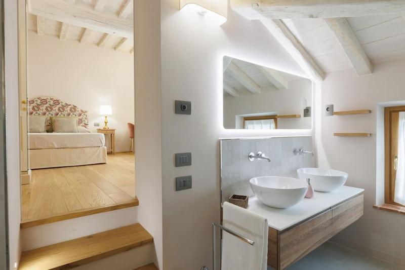 Casa Bel Tramonto con giardino privato a Cortona - image 17