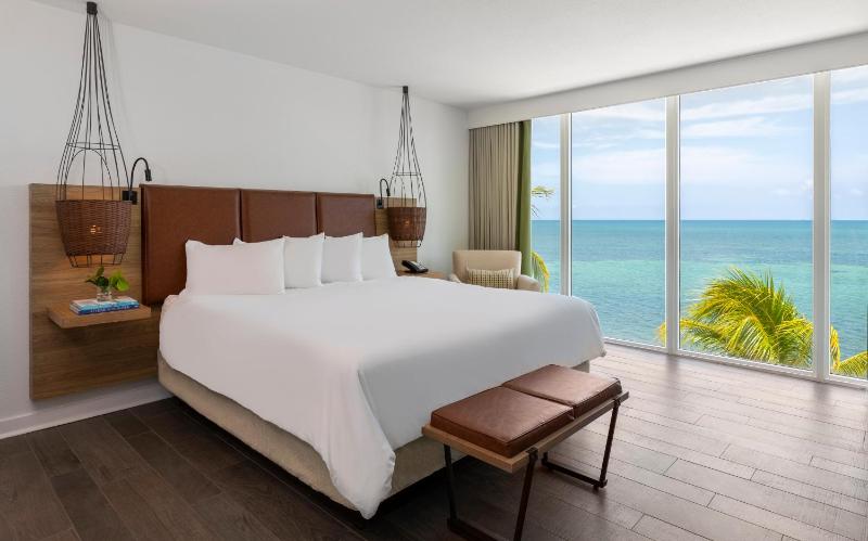  Oceanfront One-Bedroom King Suite image 2