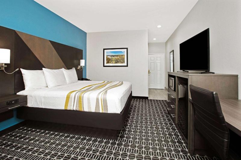King Room - Non-Smoking image 1