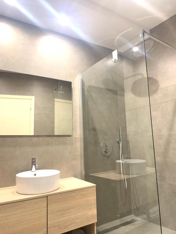 Deluxe Double Room with Balcony image 3