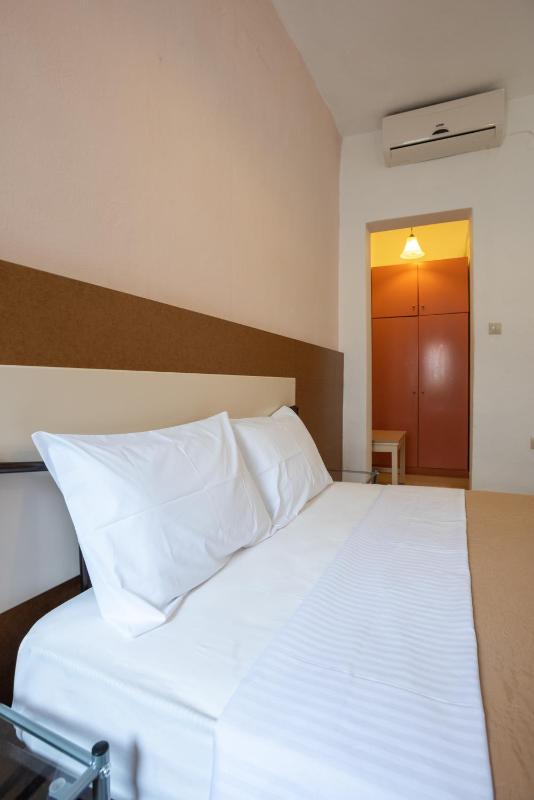 Triple Room image 2