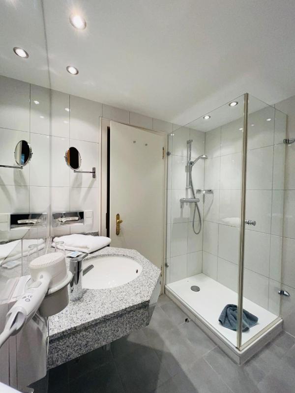 Single Room with Balcony and Panorama View image 1