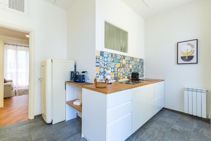Stanzione Classy Flat at Vomero Central - image 3