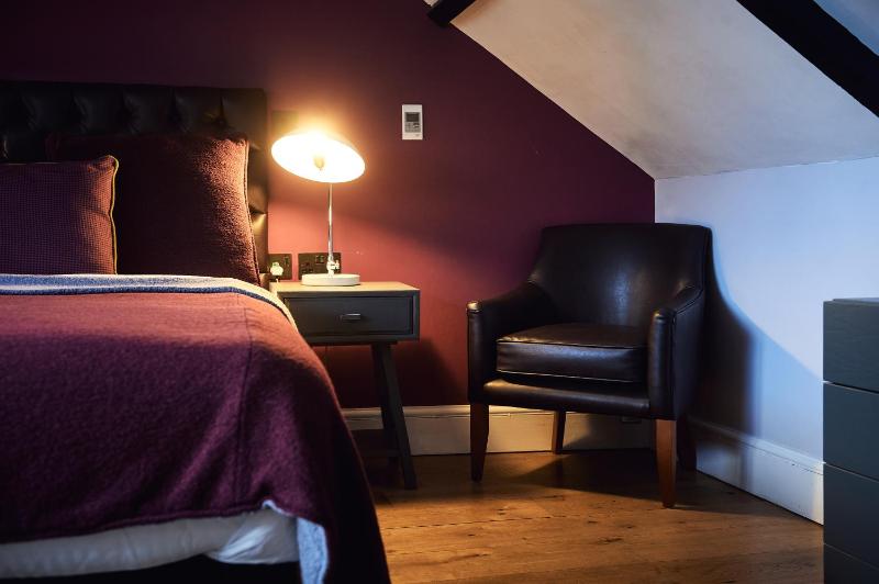 Double Room image 4