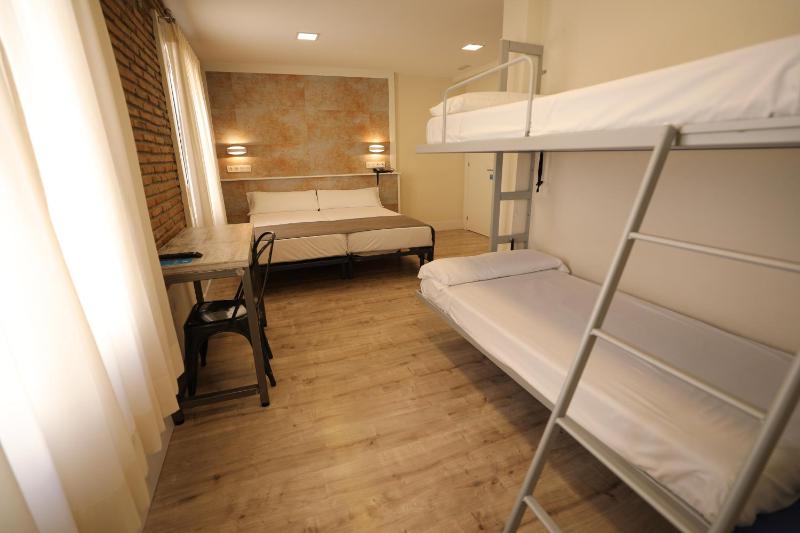 Triple Room image 1