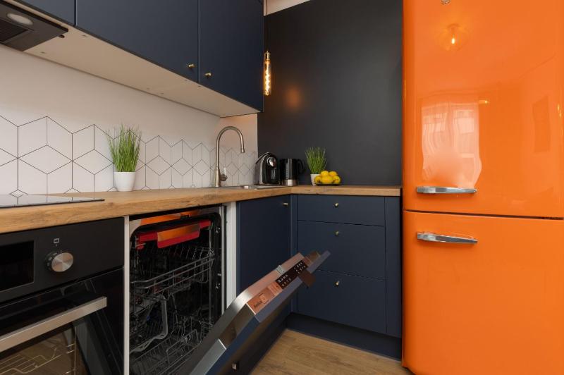 Stylish Apartment Warsaw Downtown by Noclegi Renters - image 4