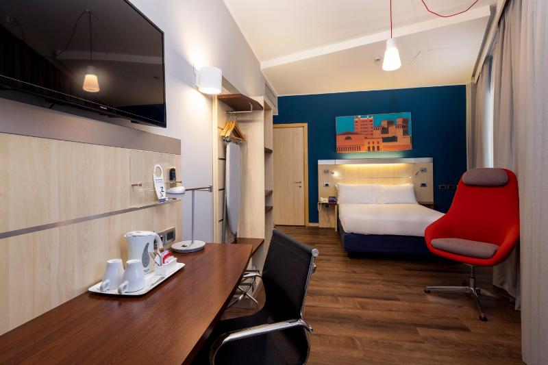 Standard Double Room - Mobility Access image 2