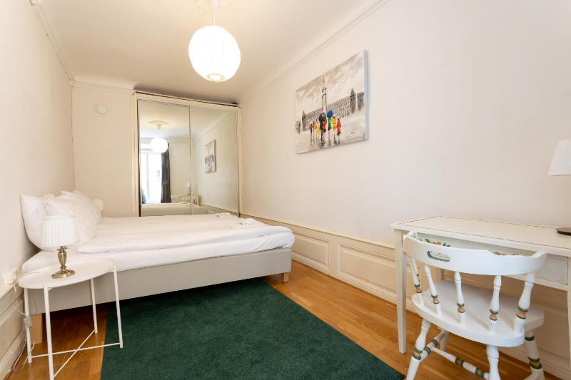 ApartDirect Gamla Stan III - image 13