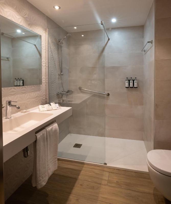 Superior Room image 2