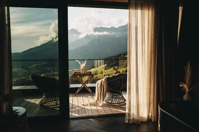 Junior Suite with Sauna image 4