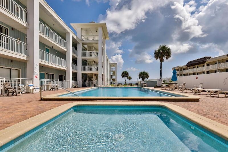Coastal Life 206 - A 2Nd Floor Studio With 2 Single Beds - image 10