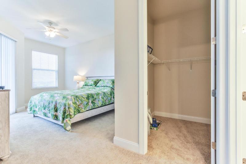 Riverwalk Penthouse With Riverviews - image 9