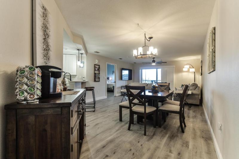 Stunning 2 Bedroom 2 Bath Oceanwalk Condo - image 14