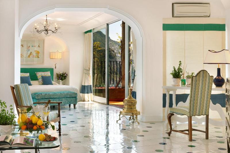Junior Suite with Sea View image 1