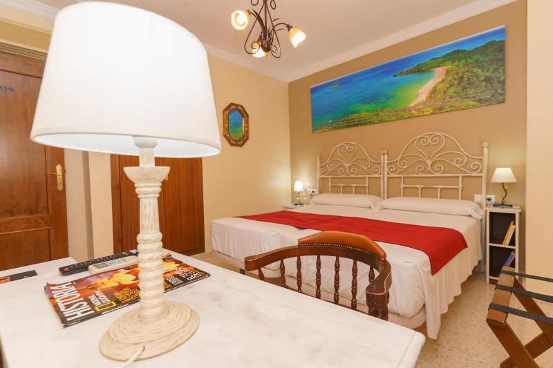 Hotel Colón - image 11