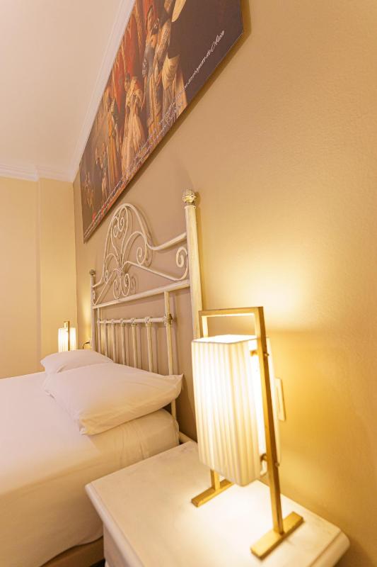 Double Room with Terrace image 3