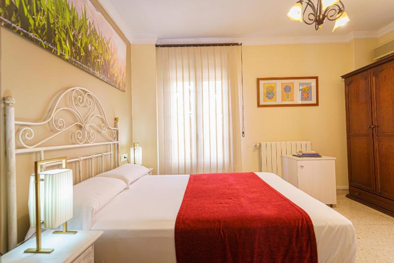 Double Room with Terrace image 4