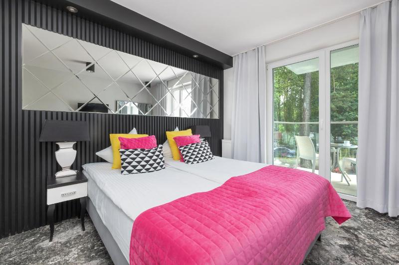 Double Room with Balcony image 1
