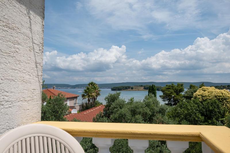 Studio with Balcony and Sea View image 2