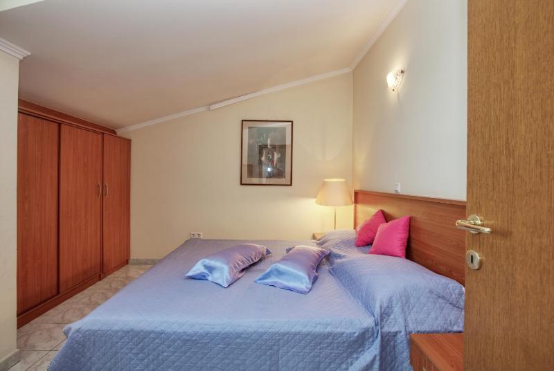 One-Bedroom Apartment with Balcony and Sea View image 1