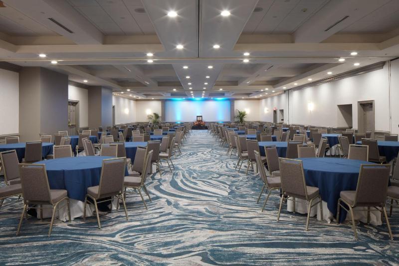 Sheraton Virginia Beach Oceanfront Hotel - image 20