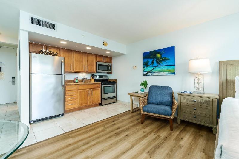 Royal Kahana 702 Studio Condo - image 26