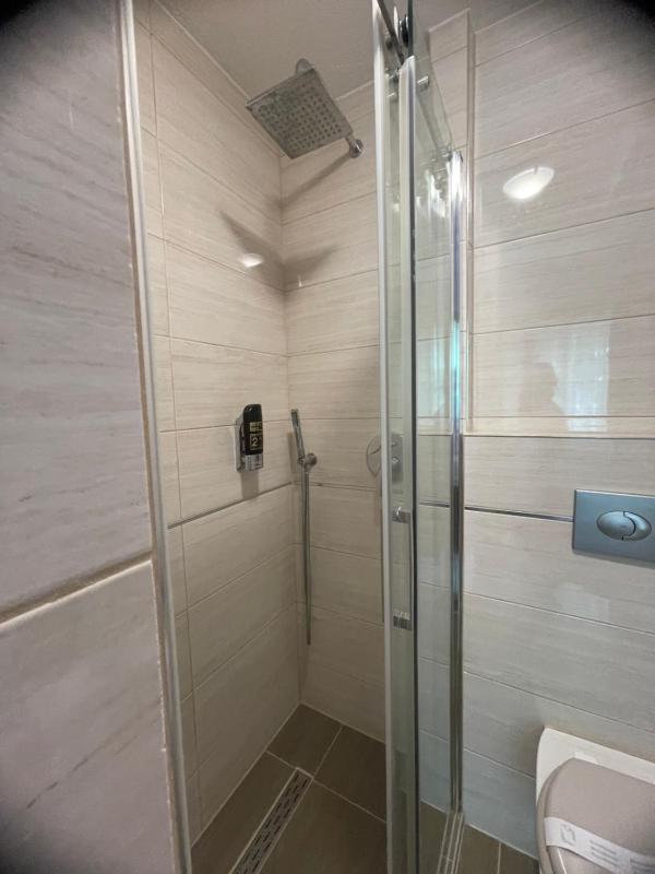 Single Room image 1