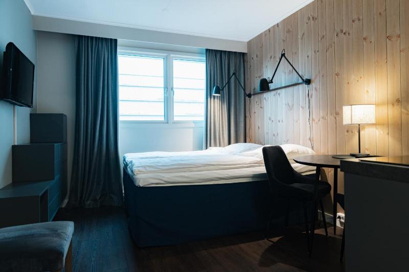Economy Double or Twin Room image 4