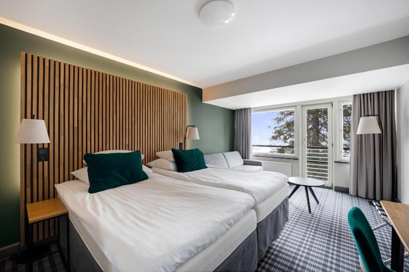 Superior Double or Twin Room image 4