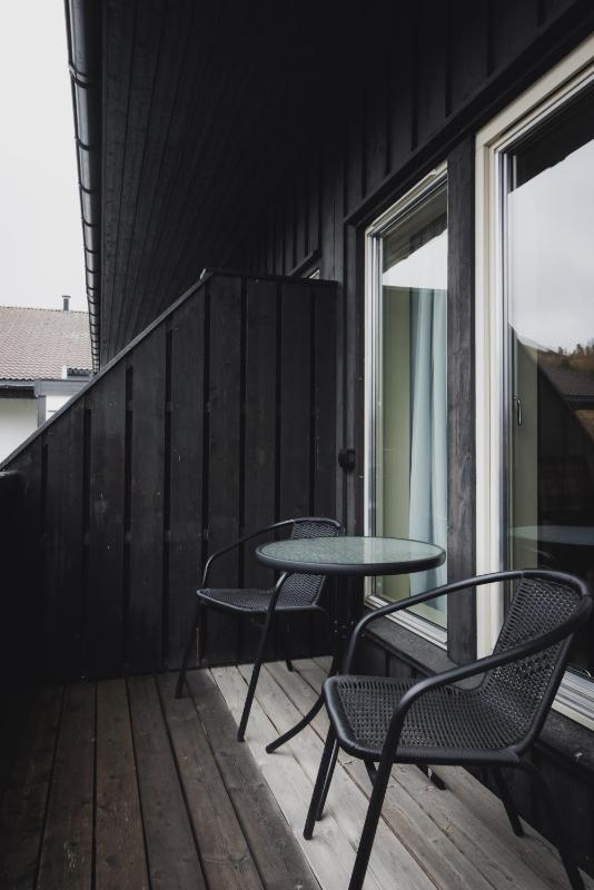 Studio with Balcony image 4