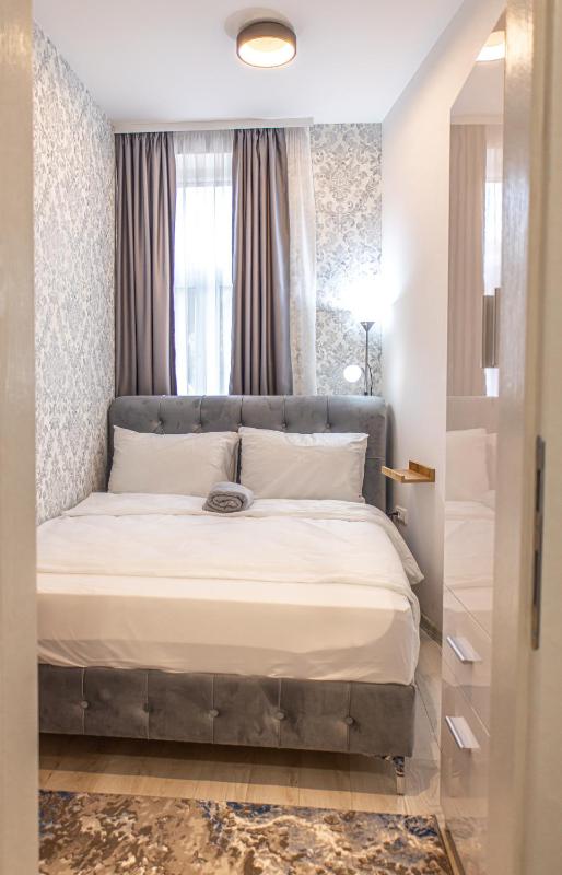 FIT Apartments - image 15