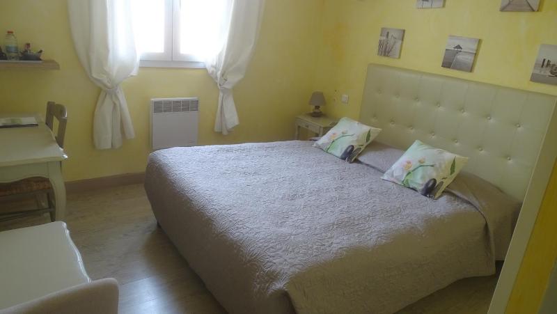 Comfort Double Room image 4