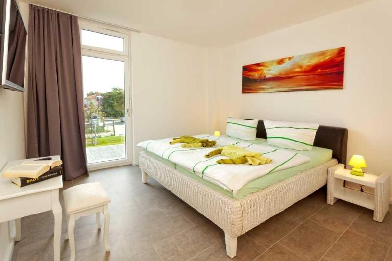 One-Bedroom Apartment with Balcony image 3