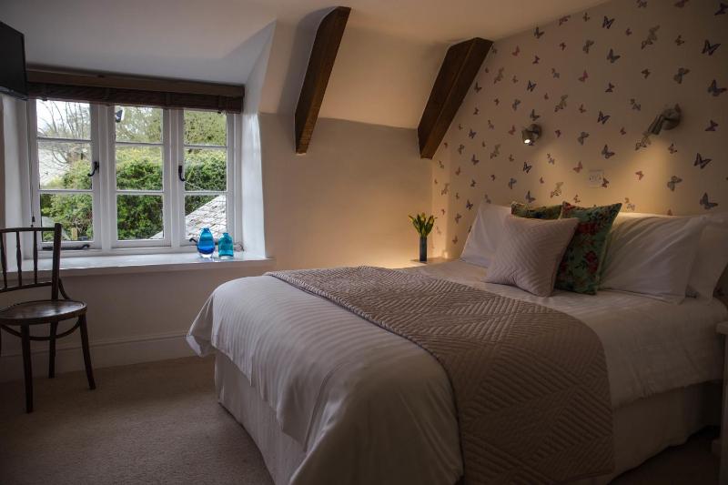 Double Room image 2