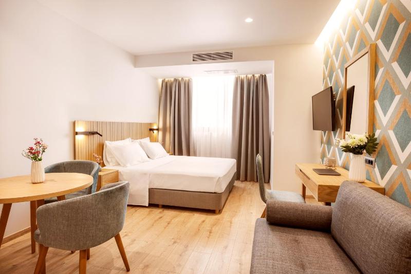 DAYS City Suites Athens - image 11